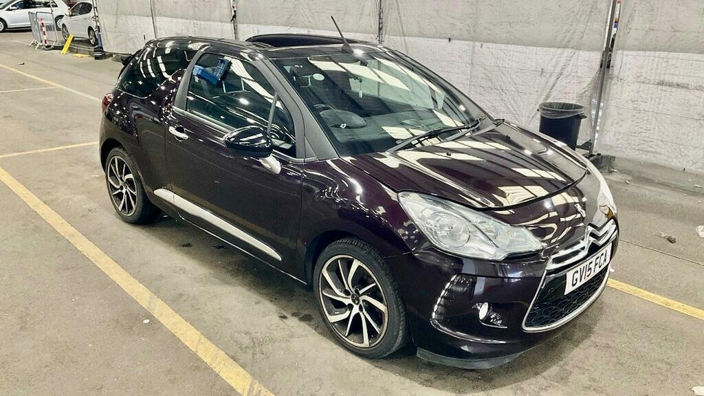 DS DS 3 Cabrio 1.2 Puretech Dstyle Nav Cabriolet Eat6 Red #1