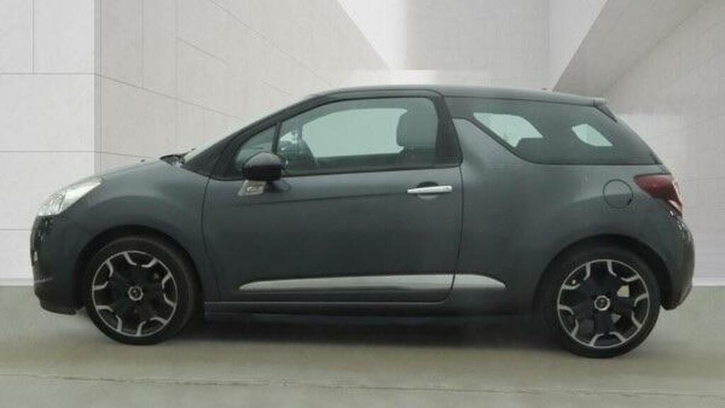 DS DS 3 Hatchback 1.2 Puretech Dstyle Euro 6 201565 Grey #4
