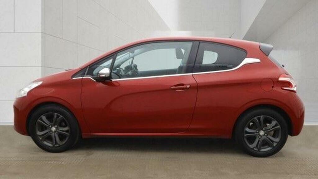 Peugeot 208 Hatchback 1.2 E-vti Puretech Allure Egc Euro 6 S Red #4
