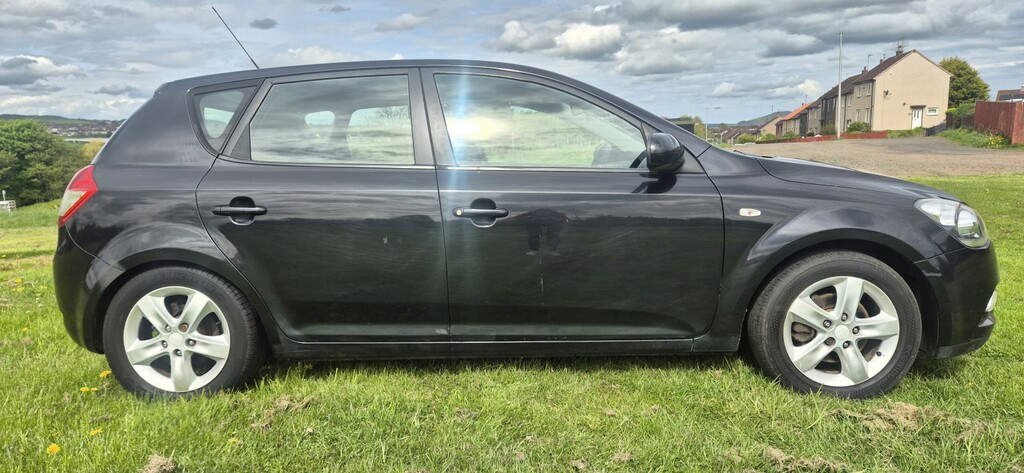 Kia Ceed Hatchback 1.6 Crdi Ecodynamics 2 2010 RO60EWH Black #6