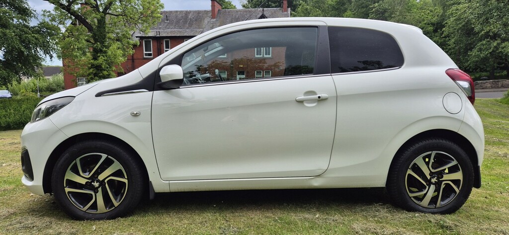 Peugeot 108 Hatchback 1.2 Vti Puretech Allure 2014 SW64ESN White #2