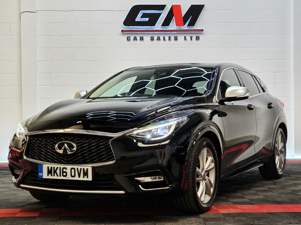 Infiniti Q30 1.5 D Business Executive Black #2
