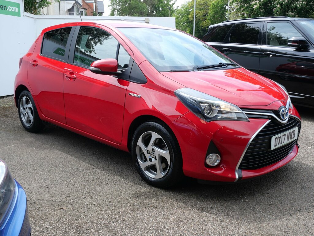 Toyota Yaris 1.5 Vvt-h Icon Hybrid E-cvt Euro 6 Ss Red #3