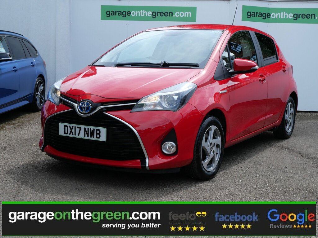 Toyota Yaris 1.5 Vvt-h Icon Hybrid E-cvt Euro 6 Ss Red