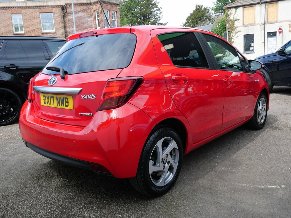 Toyota Yaris 1.5 Vvt-h Icon Hybrid E-cvt Euro 6 Ss Red #4
