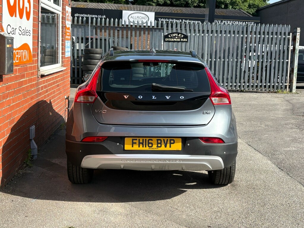 Volvo V40 Cross Country Hatchback 2.0 Lux D2 2016 FH16BVP Grey #4
