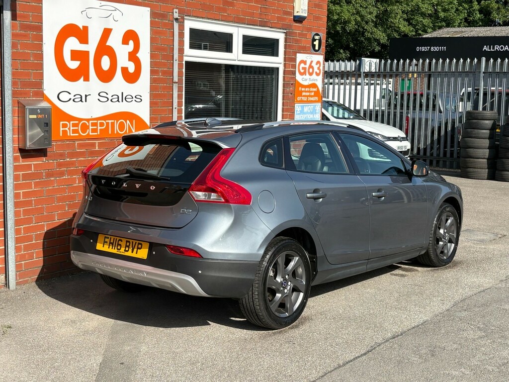 Volvo V40 Cross Country Hatchback 2.0 Lux D2 2016 FH16BVP Grey #3
