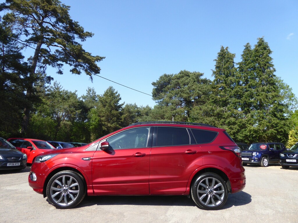 Ford Kuga Suv 2.0 Tdci Ecoblue St-line 201919 Red
