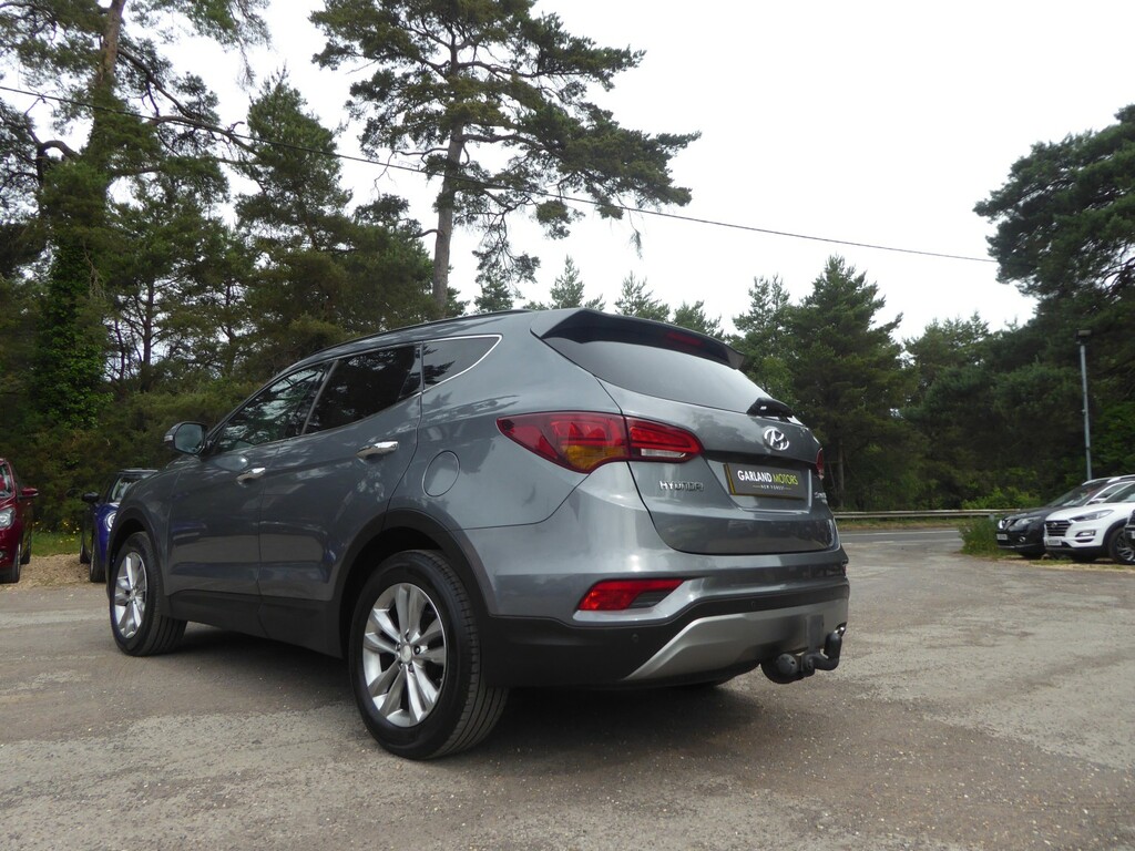 Hyundai Santa Fe Suv 2.2 Crdi Premium Awd 201717 EJ17PPV Silver #2