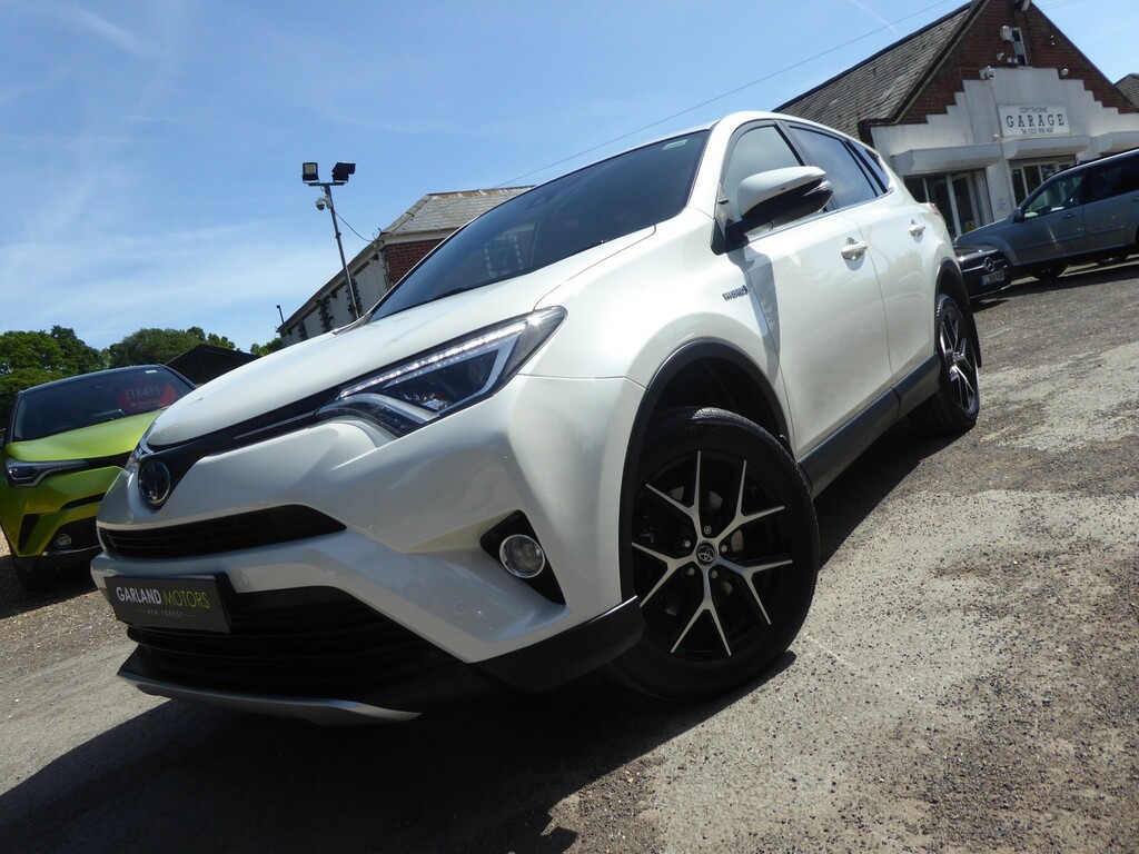 Toyota Rav 4 Suv 2.5 Vvt-h Icon 201717 DL17XHO White #2