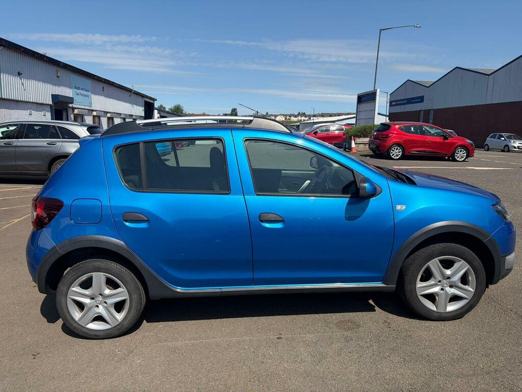 Dacia Sandero Stepway Hatchback 0.9 Tce Laureate Euro 5 201515 PN15VSO Blue #3