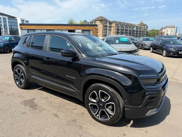 Jeep Avenger 54Kwh Summit Suv 156 Ps DMZ8043 Black #2
