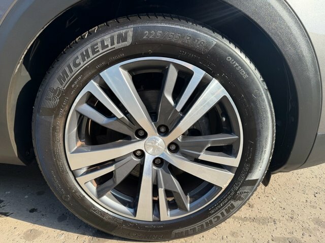 Peugeot 5008 1.2 Puretech Allure Premium Suv Grey #6