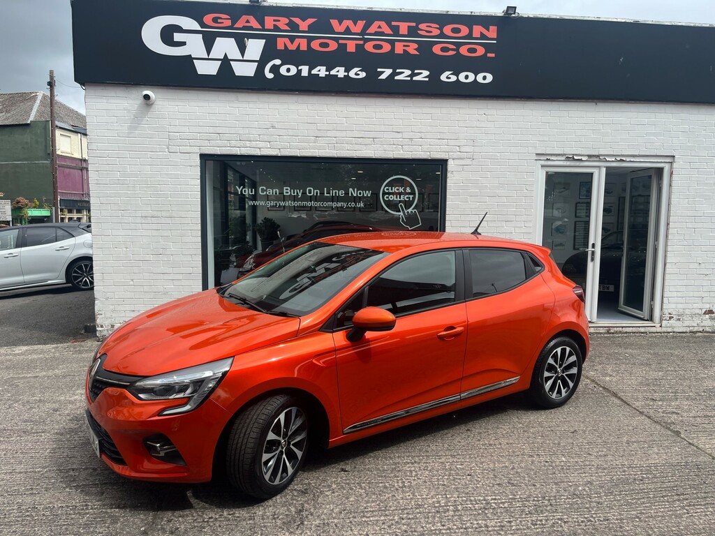 Renault Clio Iconic Tce OV69LMJ #3