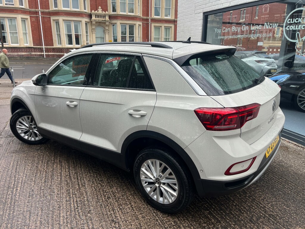 Volkswagen T-Roc Life Tsi CF23KRJ #4