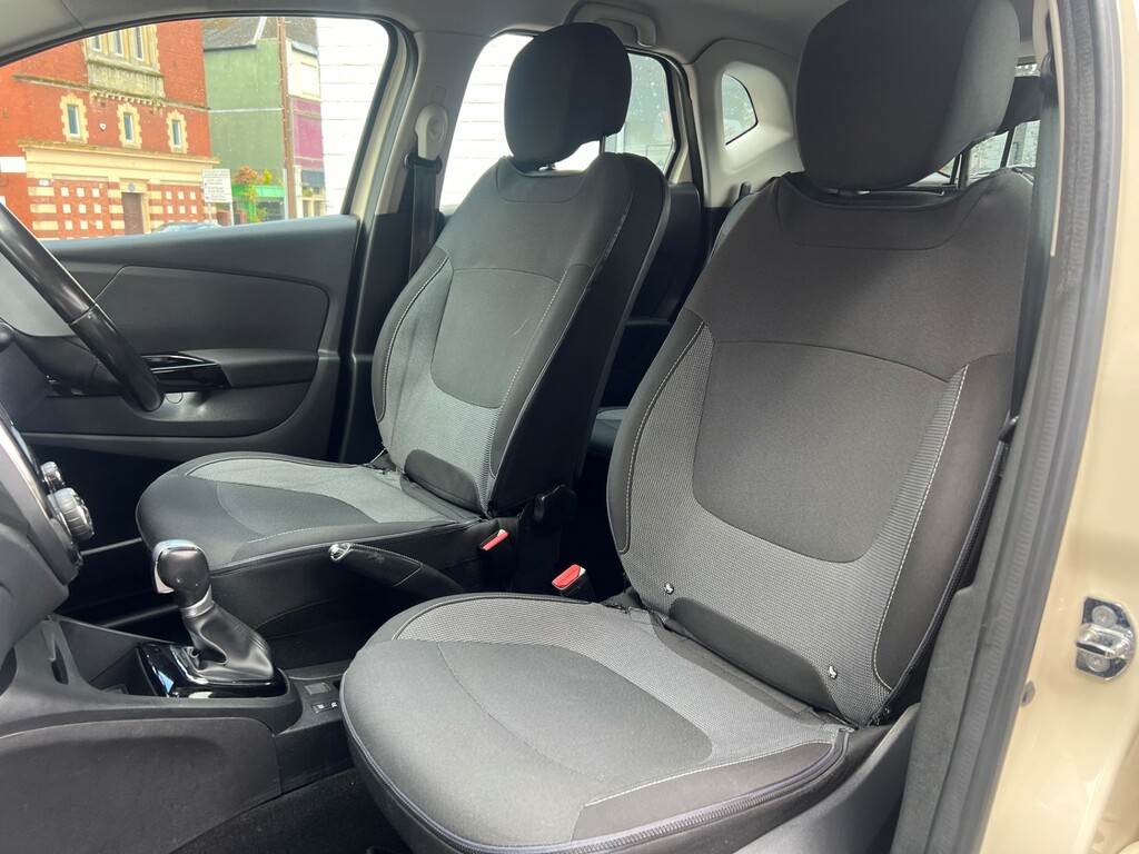 Renault Captur Dynamique Nav Dci CN66LWX White #3