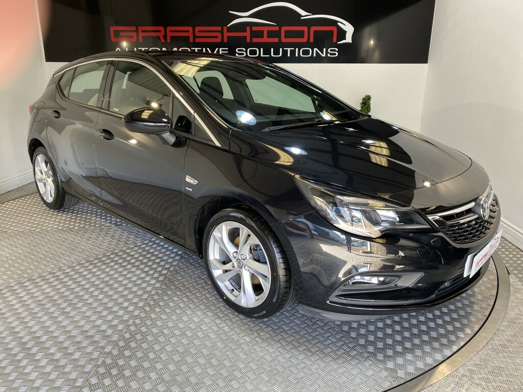 Vauxhall Astra Hatchback 1.4 I Turbo Sri Nav 201717 Black