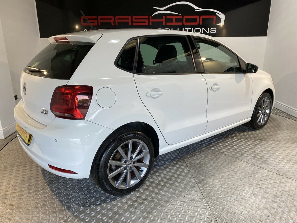 Volkswagen Polo Hatchback 1.2 Tsi Bluemotion Tech Se Design 2016 YP65KAJ White #6