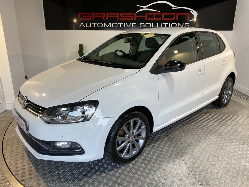 Volkswagen Polo Hatchback 1.2 Tsi Bluemotion Tech Se Design 2016 YP65KAJ White #3