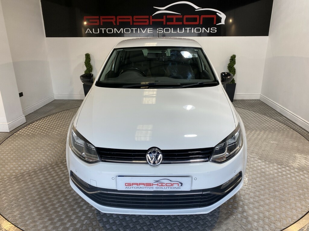 Volkswagen Polo Hatchback 1.2 Tsi Bluemotion Tech Se Design 2016 YP65KAJ White #2