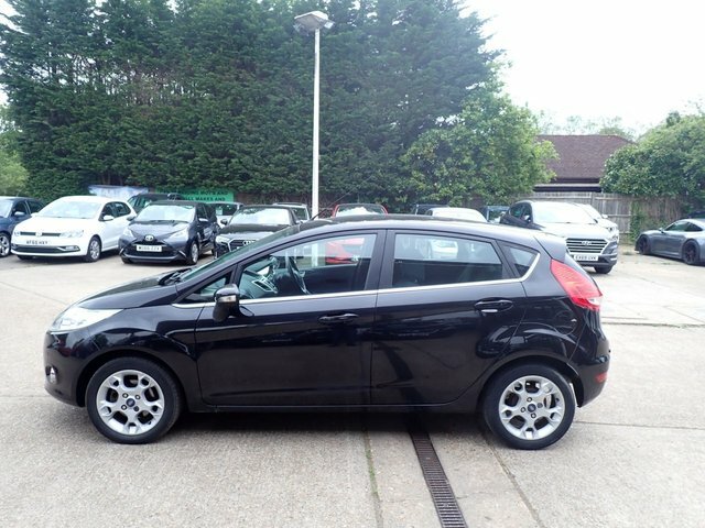 Ford Fiesta Zetec Black #6