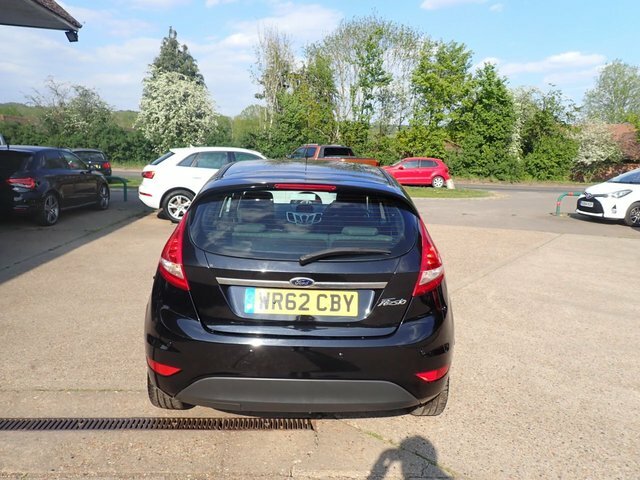 Ford Fiesta Zetec Black #4