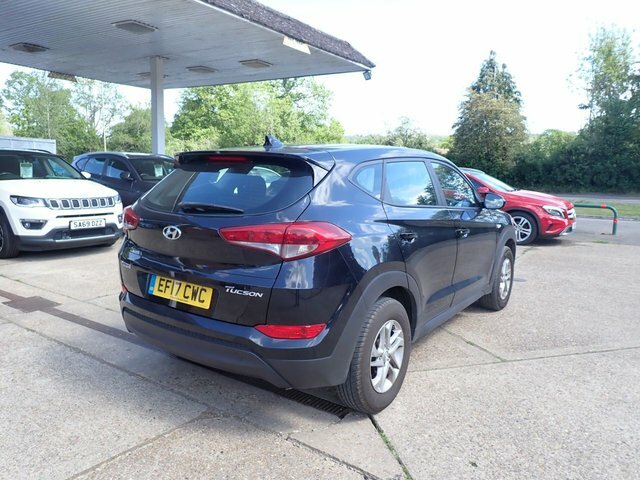 Hyundai Tucson Suv EF17CWC Black #2