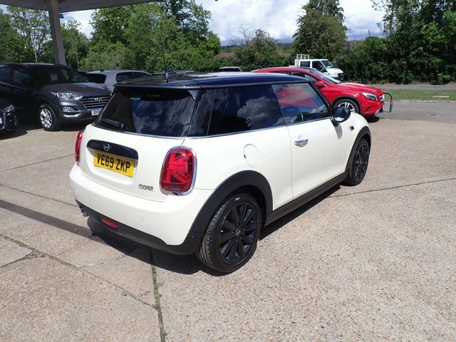 Mini Hatch Hatchback VE69ZKP White #3