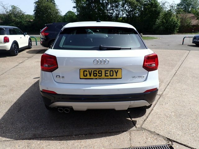 Audi Q2 Suv GV69EOY White #4
