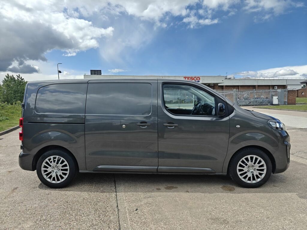 Vauxhall Vivaro 1.5 Turbo D 2700 Pro Panel Van 6Dr L DN73KGV Grey #4