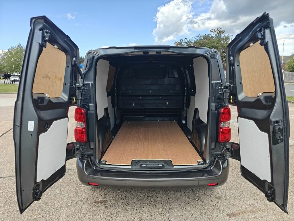 Vauxhall Vivaro 1.5 Turbo D 2700 Pro Panel Van 6Dr L DN73KGV Grey #2