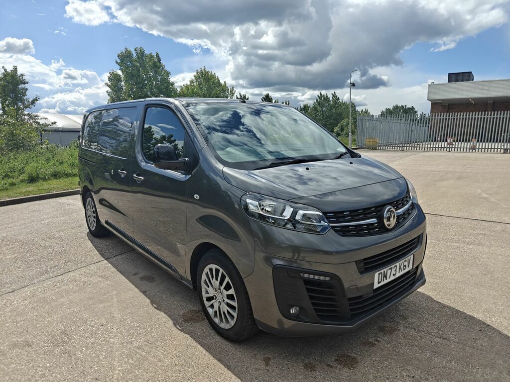 Vauxhall Vivaro 1.5 Turbo D 2700 Pro Panel Van 6Dr L Grey