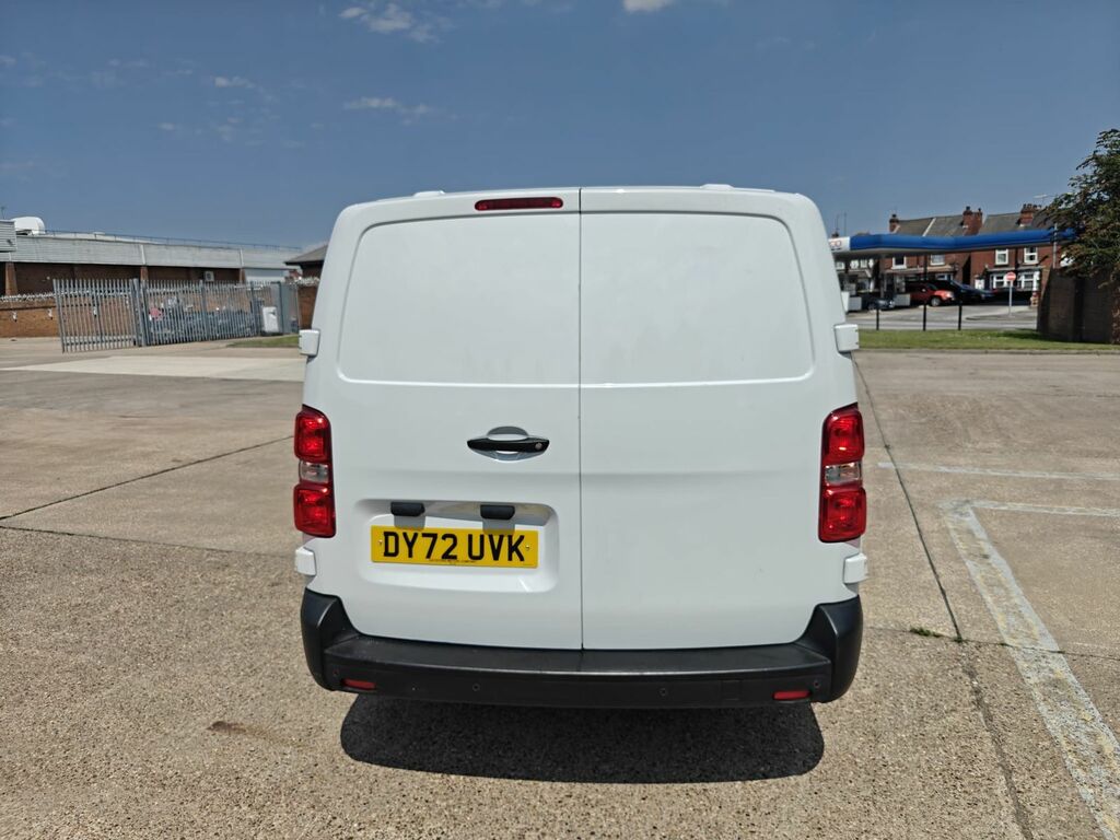 Vauxhall Vivaro 1.5 Turbo D 2900 Dynamic Panel Van 6Dr Manu DY72UVK White #6