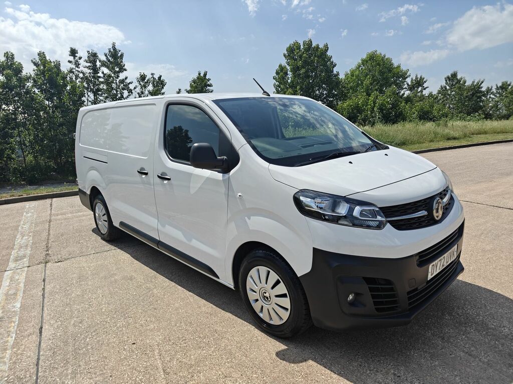 Vauxhall Vivaro 1.5 Turbo D 2900 Dynamic Panel Van 6Dr Manu White