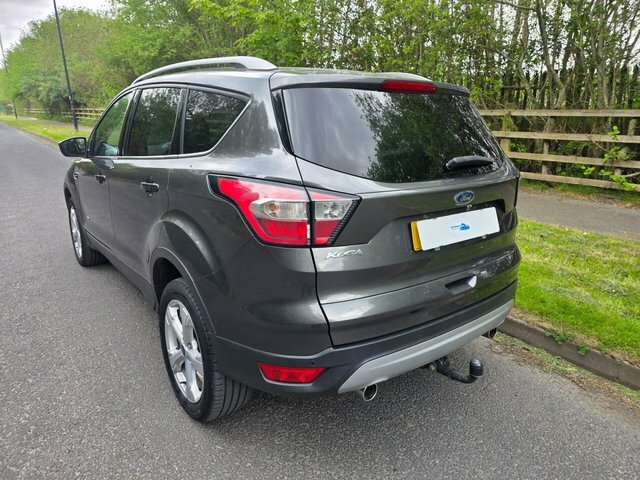 Ford Kuga Tdci Titanium Suv PE67MLV Grey #5