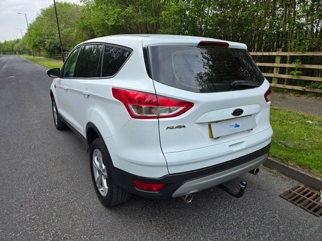 Ford Kuga Tdci Zetec Suv NV14VOF White #6