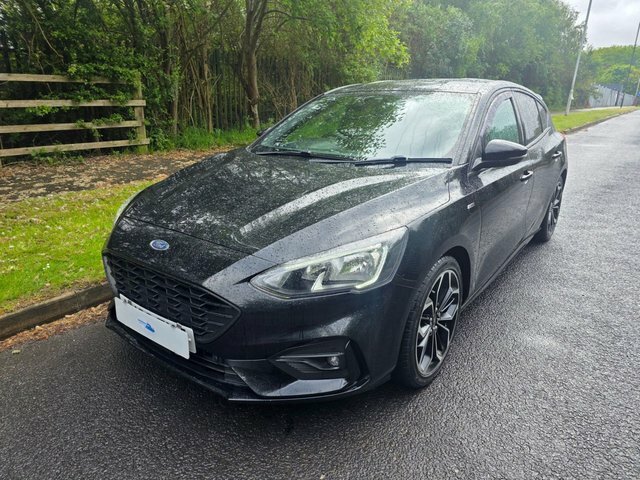 Ford Focus Ecoblue St-line X Hatchback YJ68TNZ Black #4