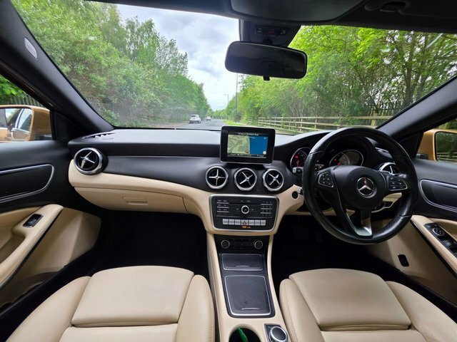 Mercedes-Benz GLA Class Gla200d Se Suv SL17VTJ Beige #2