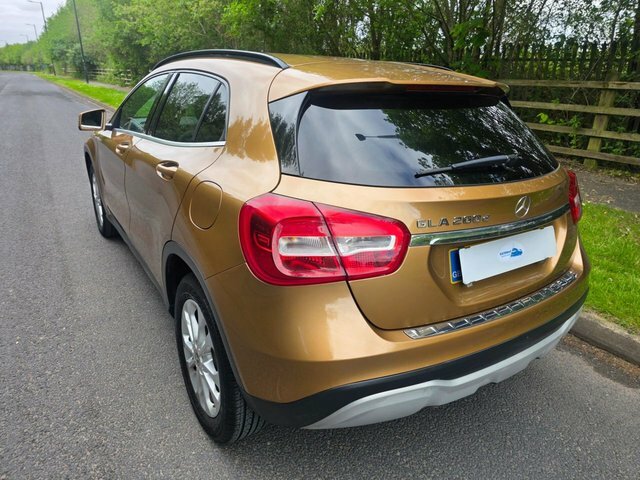 Mercedes-Benz GLA Class Gla200d Se Suv SL17VTJ Beige #5