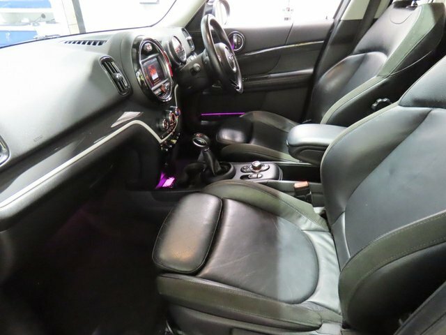 Mini Countryman 7.6Kwh Cooper Se Suv AK67OJJ Grey #2