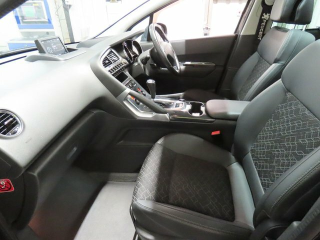 Peugeot 3008 Bluehdi Allure Suv WU66BVL Black #2