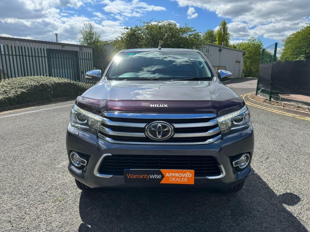 Toyota HILUX 2.4 D-4d Invincible X Pickup Double Cab Grey #2