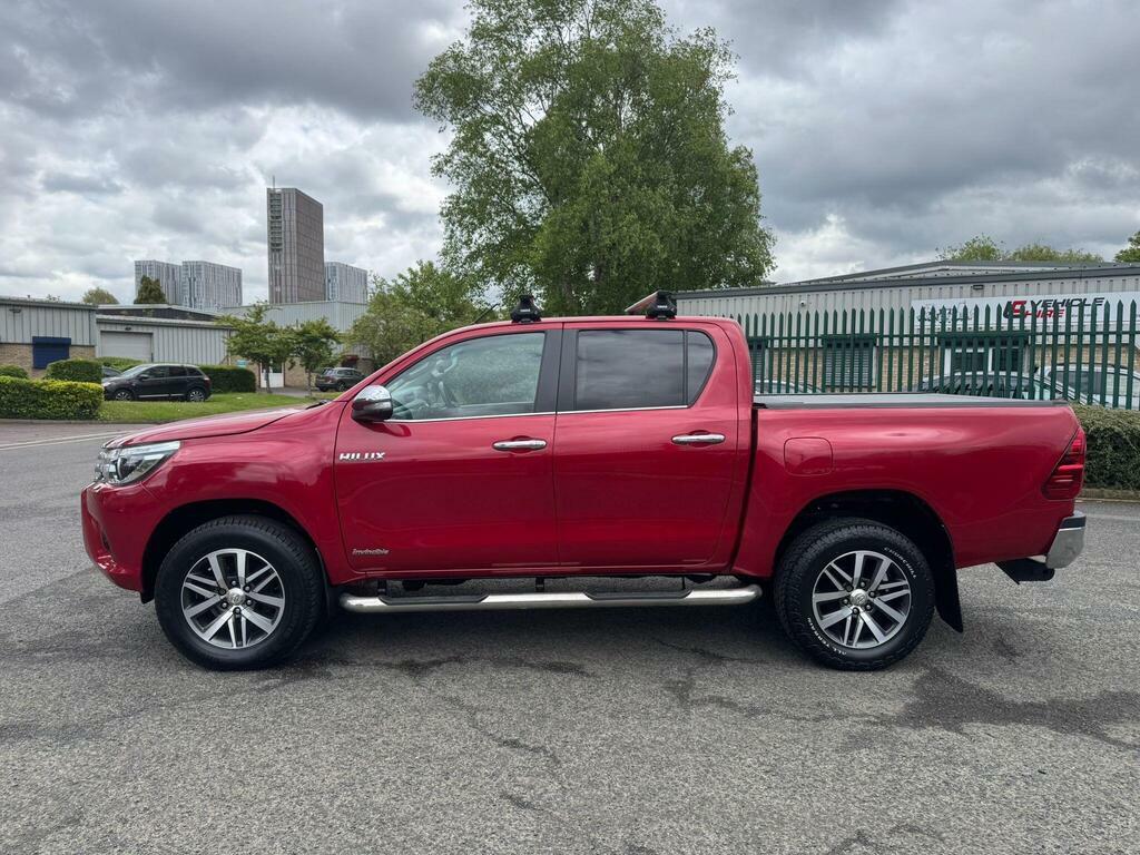 Toyota HILUX 2.4 D-4d Invincible 4Wd Euro 6 Red #4
