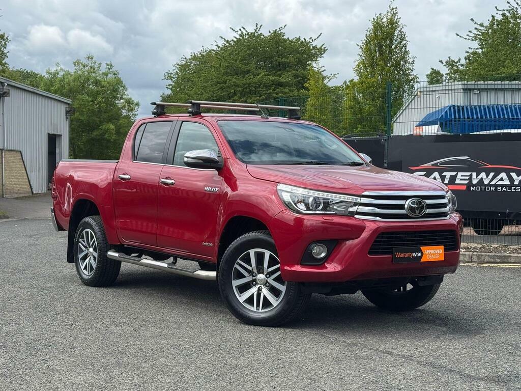 Toyota HILUX 2.4 D-4d Invincible 4Wd Euro 6 Red
