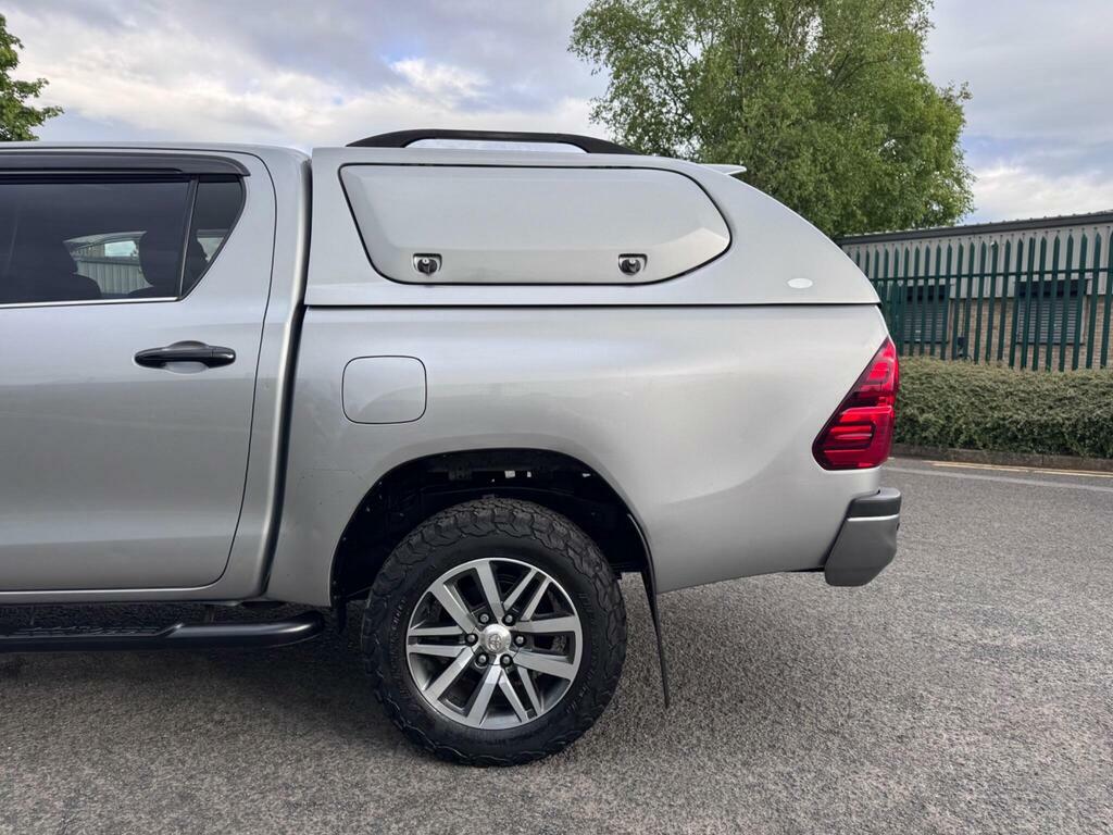 Toyota HILUX 2.4 D-4d Invincible X 4Wd Euro 6 S S Silver #5