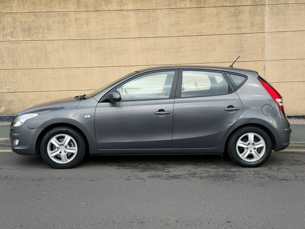 Hyundai I30 Style Black #3