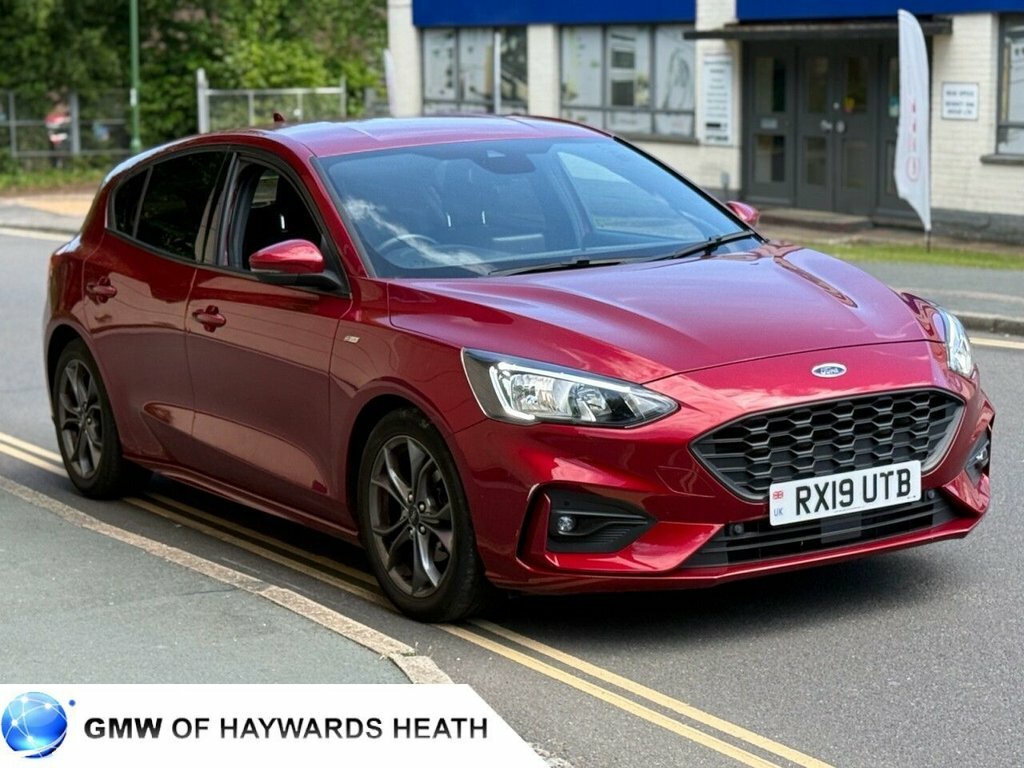 Ford Focus 1L St-line RX19UTB Red #4
