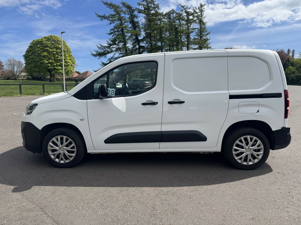 Citroen Berlingo Panel Van 1.5 Bluehdi 1000 Enterprise M Pro 2022 FT71JXR White #4