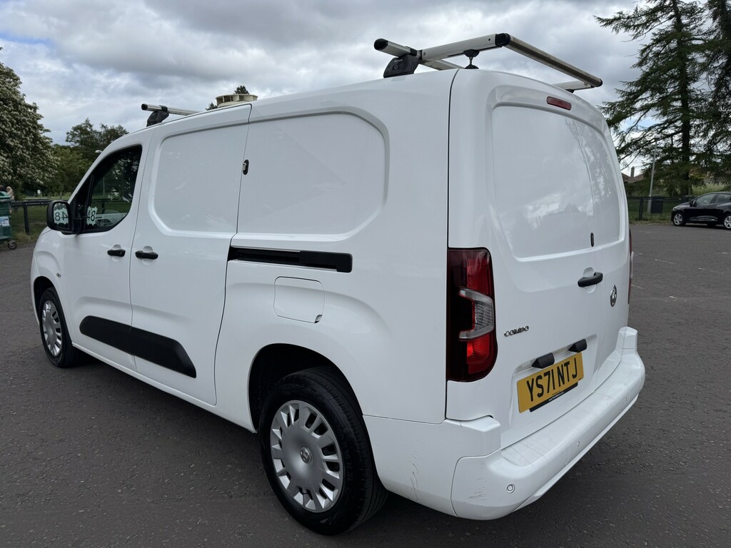 Vauxhall Combo Panel Van 1.5 Turbo D 2300 Sportive 202271 YS71NTJ White #5