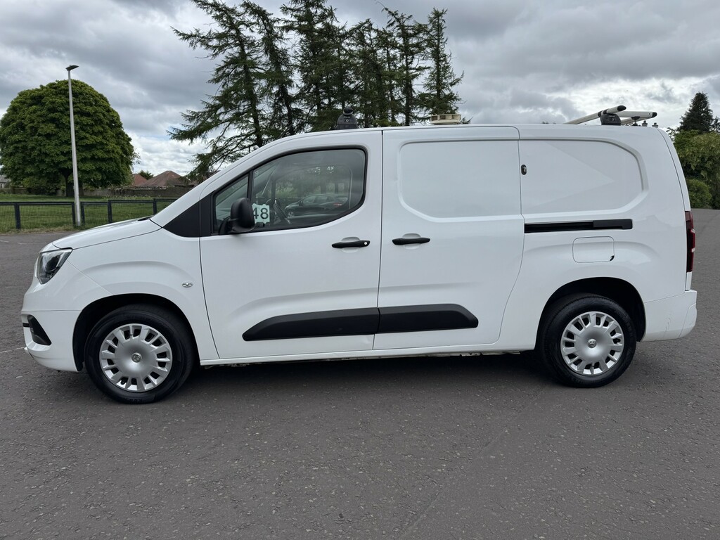 Vauxhall Combo Panel Van 1.5 Turbo D 2300 Sportive 202271 YS71NTJ White #4